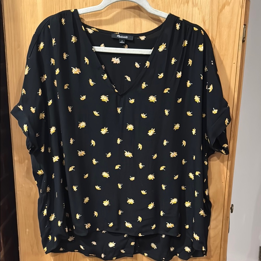 Madewell Black Yellow Gold Florals Cap Sleeve Shirt, Women’s M